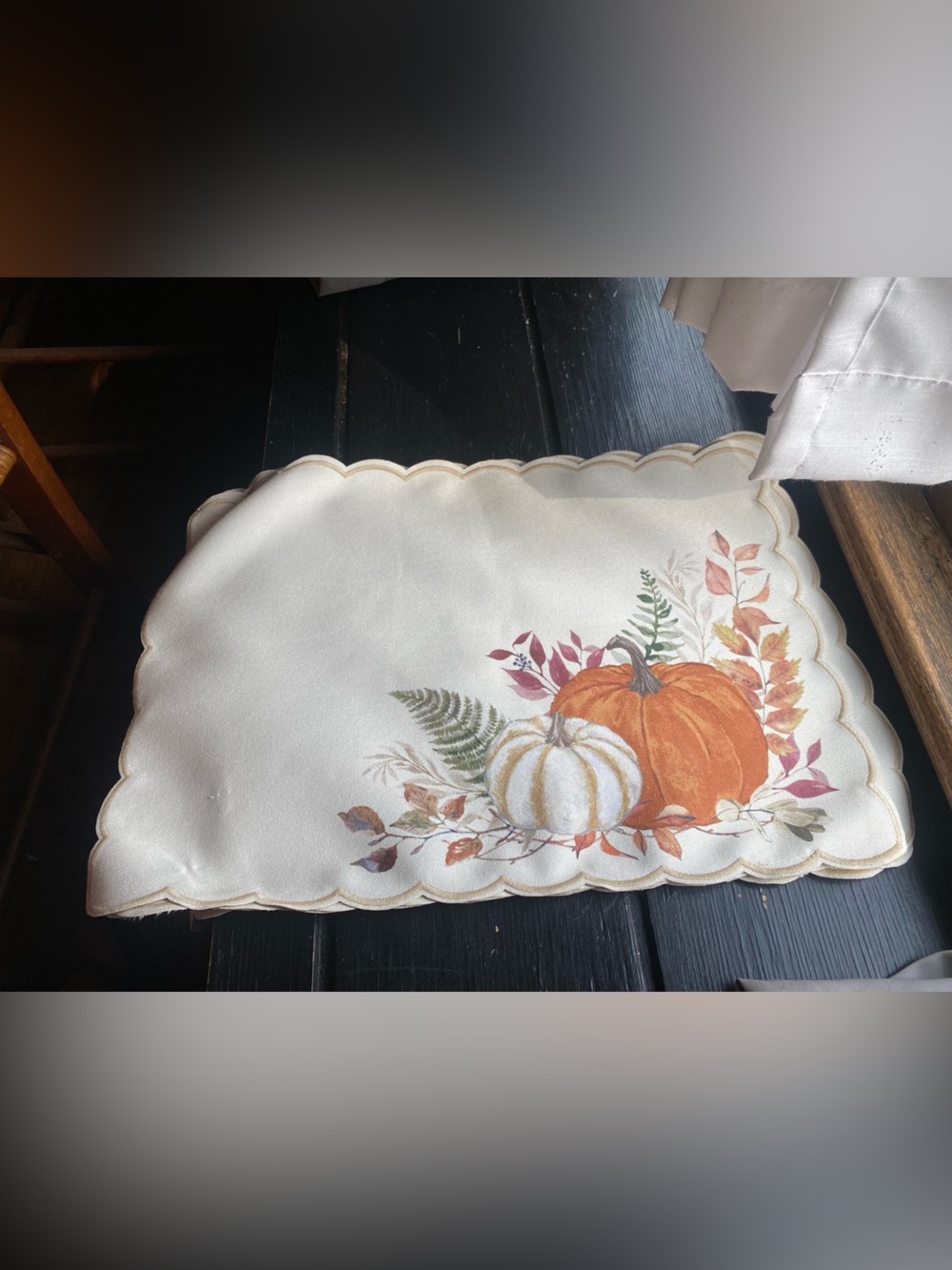 Seasonal Pumpkin Scalloped Table Runner - Cream and Orange